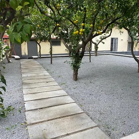 Filu Nocleg ze śniadaniem Portici